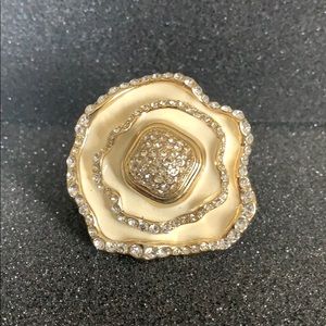 Kara Central Park Flora Ring